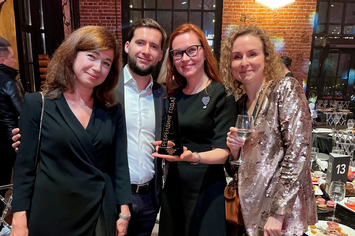 Nikoliers получила награду за лучший ребрендинг в 2022 г.