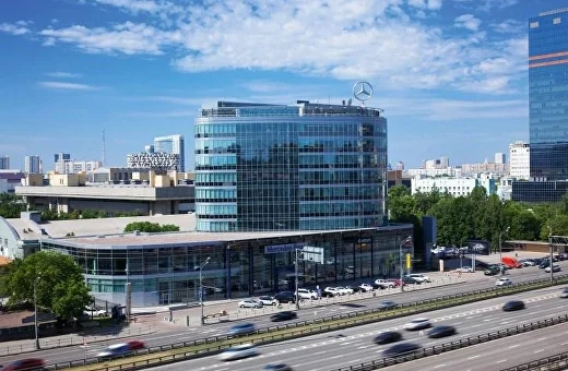 Mercedes-Benz Plaza